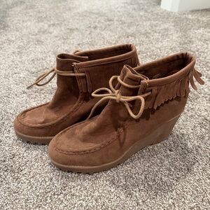 Rocketdog leather Moccasin style wedges size 10